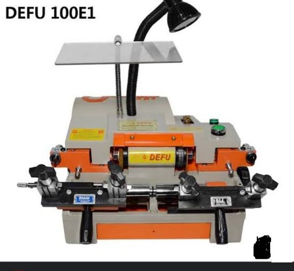 DEFU 100E1 Key Cutting Machine